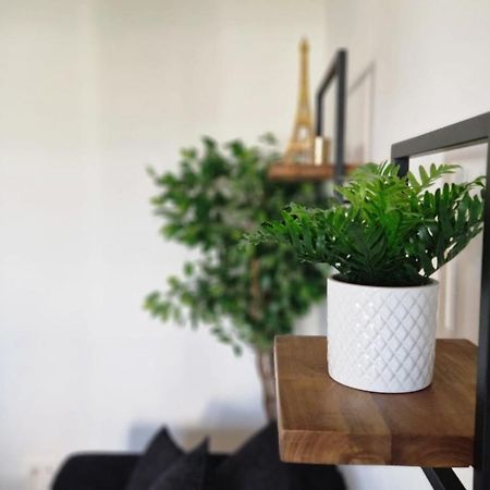 Appartement Chic Gold - 5Min Disneyland Σερί Εξωτερικό φωτογραφία
