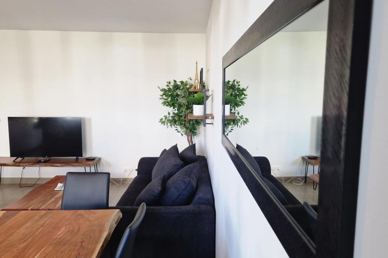 Appartement Chic Gold - 5Min Disneyland Σερί Εξωτερικό φωτογραφία