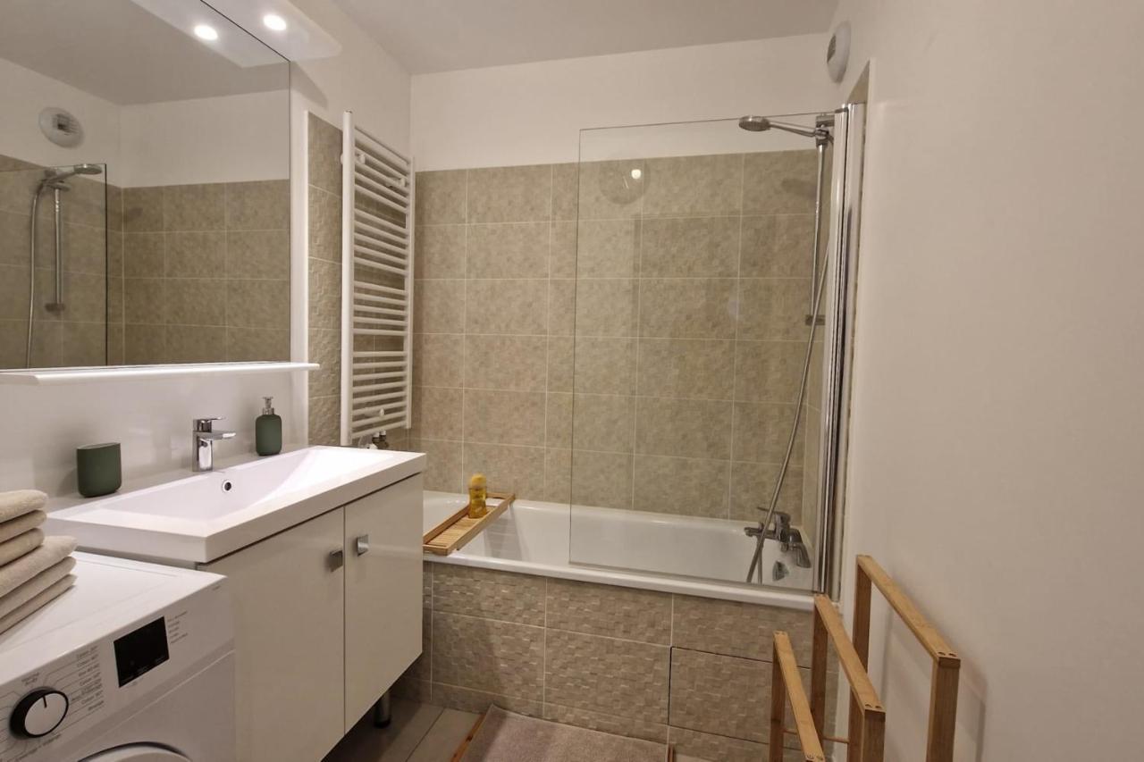 Appartement Chic Gold - 5Min Disneyland Σερί Εξωτερικό φωτογραφία